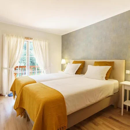 לינה וארוחת בוקר Quinta Do Farfalho *