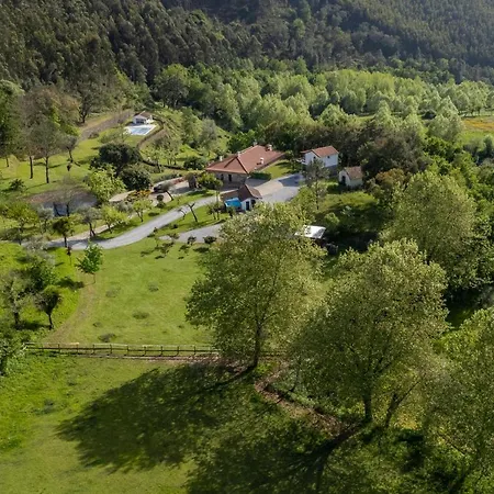 Quinta Do Farfalho Couette-café