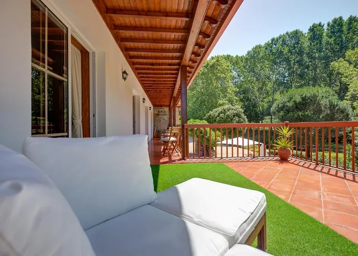 Quinta Do Farfalho Couette-café